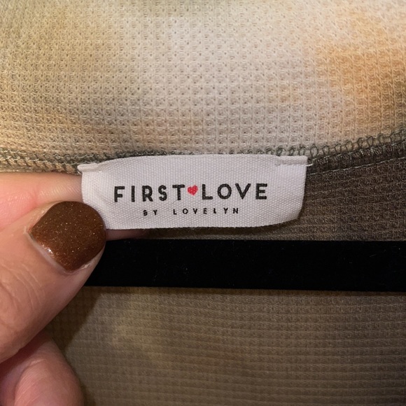 First Love camouflage top - Picture 5 of 6